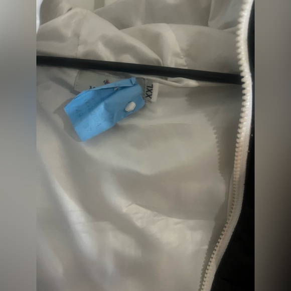 Moncler Vest - Picture 8 of 13